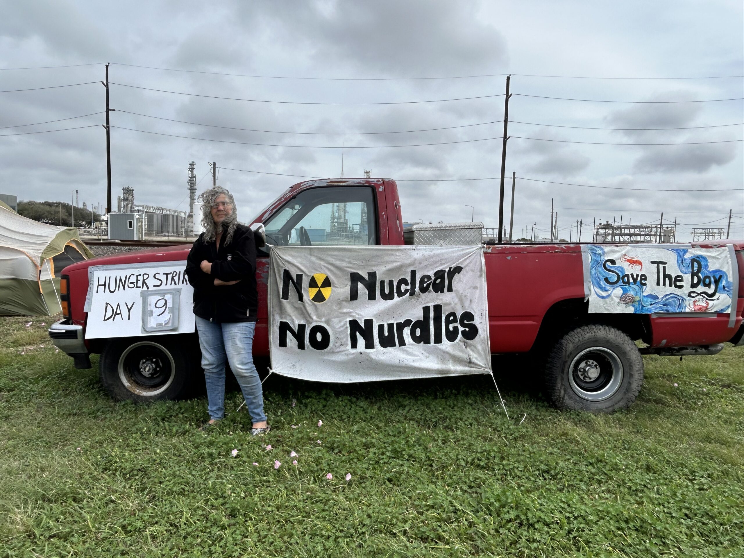 78-Year-Old Texas Shrimper Enters Second Week of Hunger Strike Against Dow 